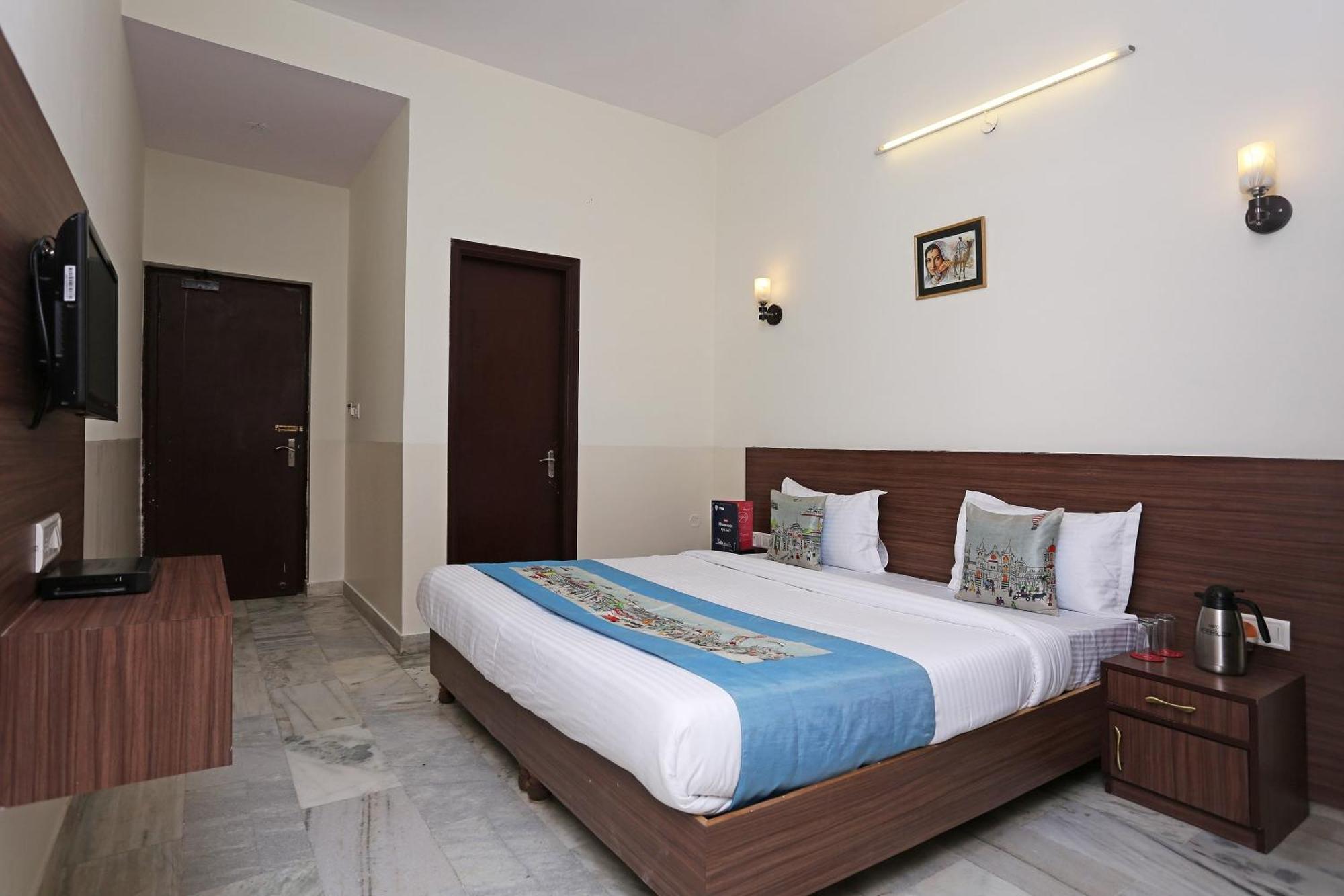 Super Hotel O Maan'S Heritage Джайпур Екстериор снимка